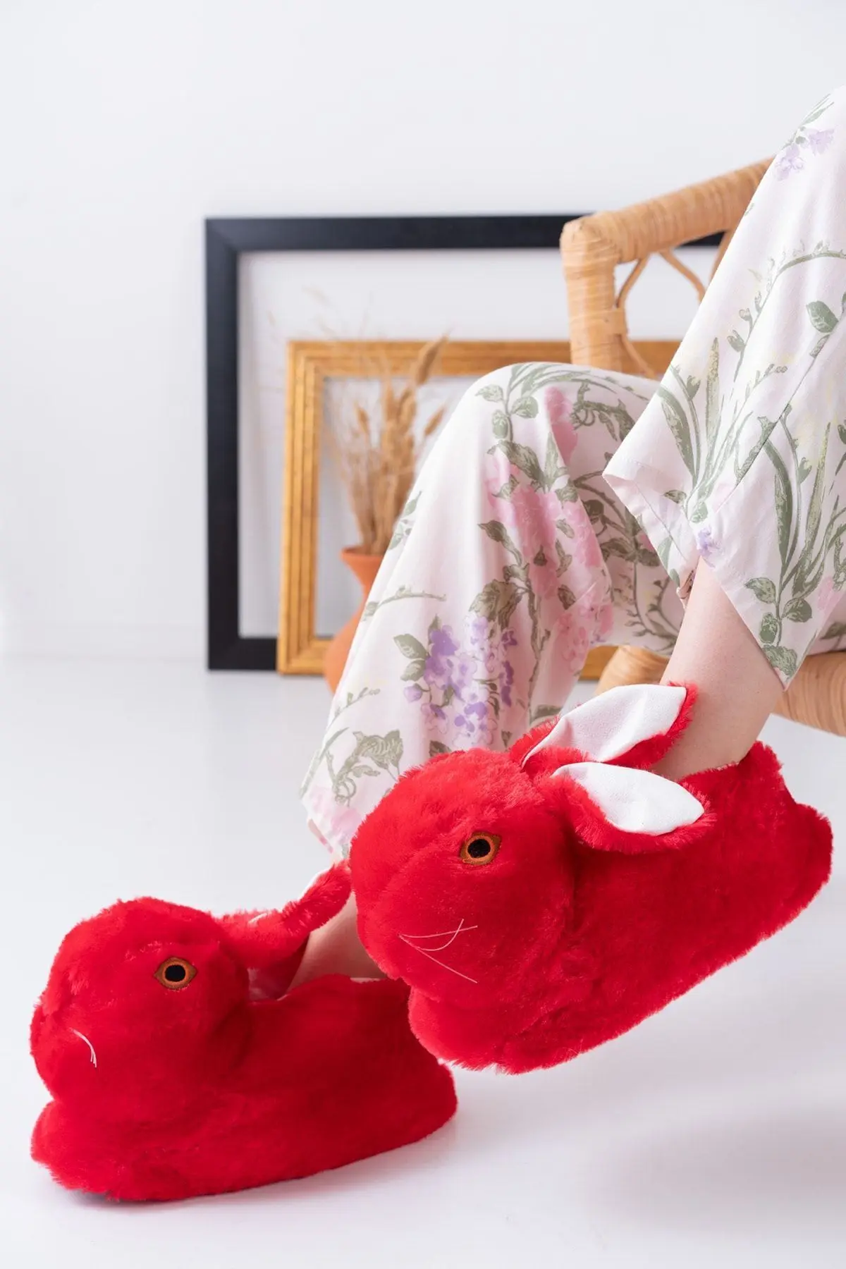 Slipcat Tavşan Figürlü Kırmızı Peluş Panduf Ev Pandufu Unisex