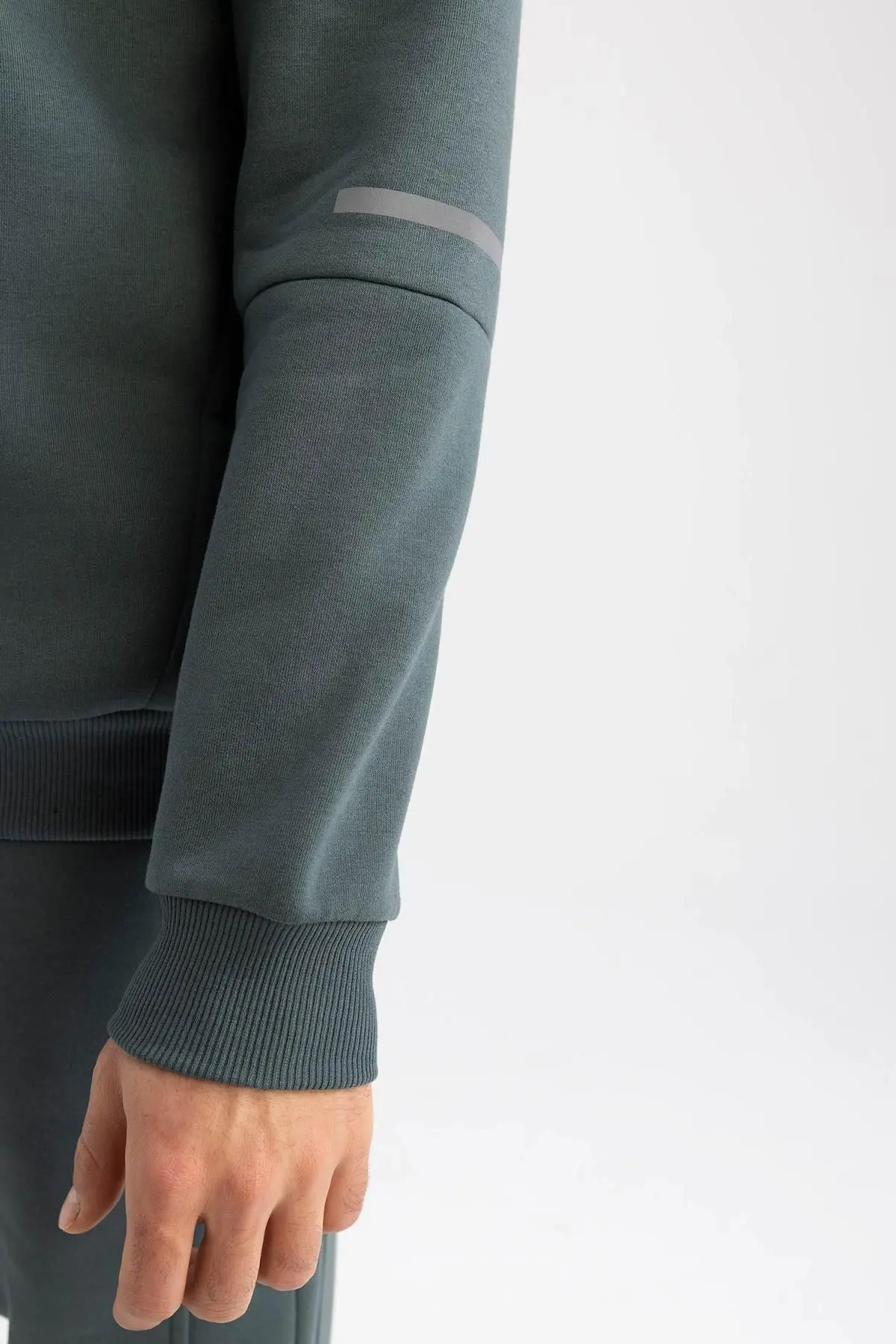 Fit Standart Fit Bisiklet Yaka Kalın Sweatshirt Y4531az23au