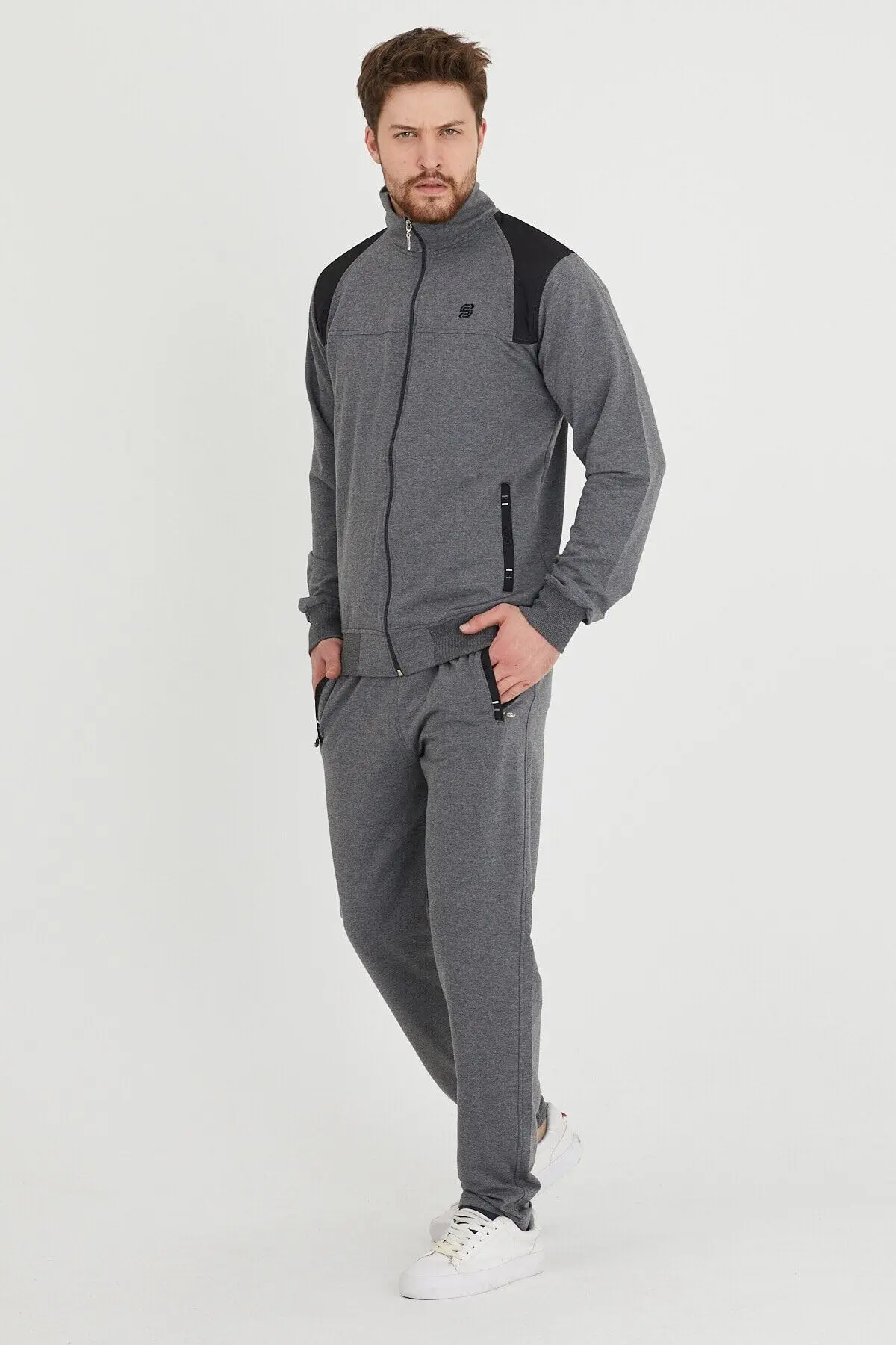 Erkek Hakim Yaka Eşofman Takımı