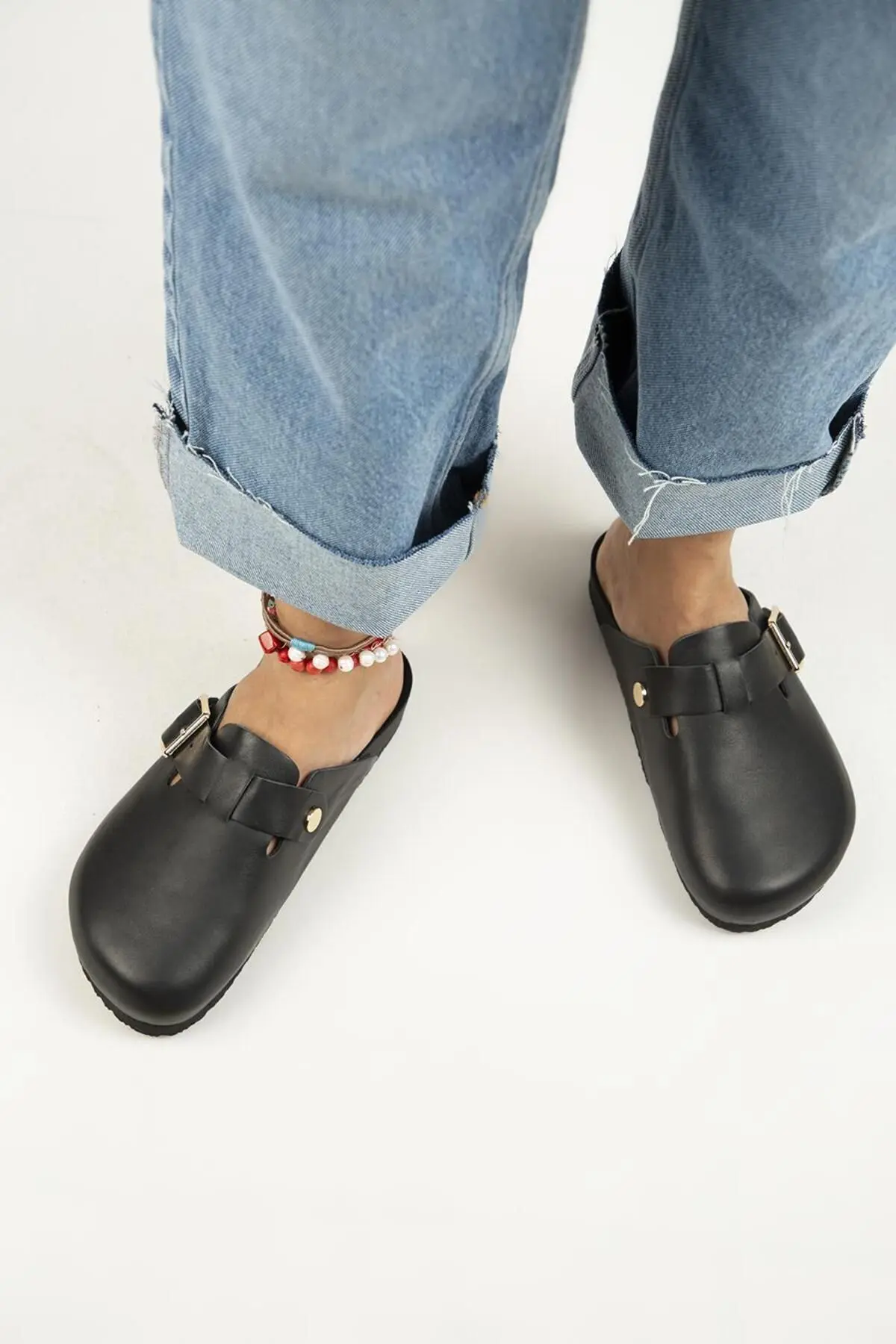 Zeta 2 Kadın Deri  Hakiki Deri Kemerli Tokalı Sabo Siyah Terlik