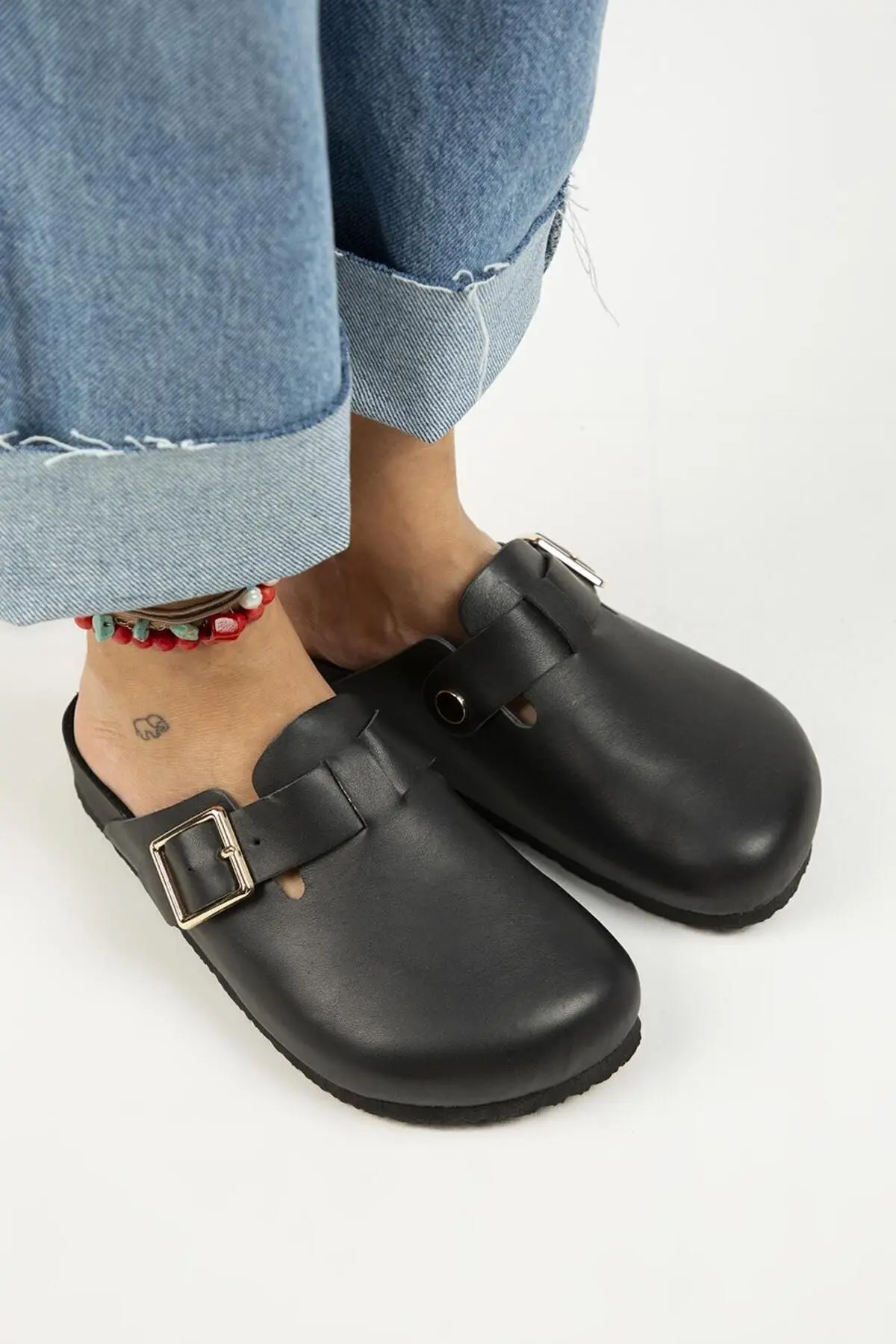 Zeta 2 Kadın Deri  Hakiki Deri Kemerli Tokalı Sabo Siyah Terlik