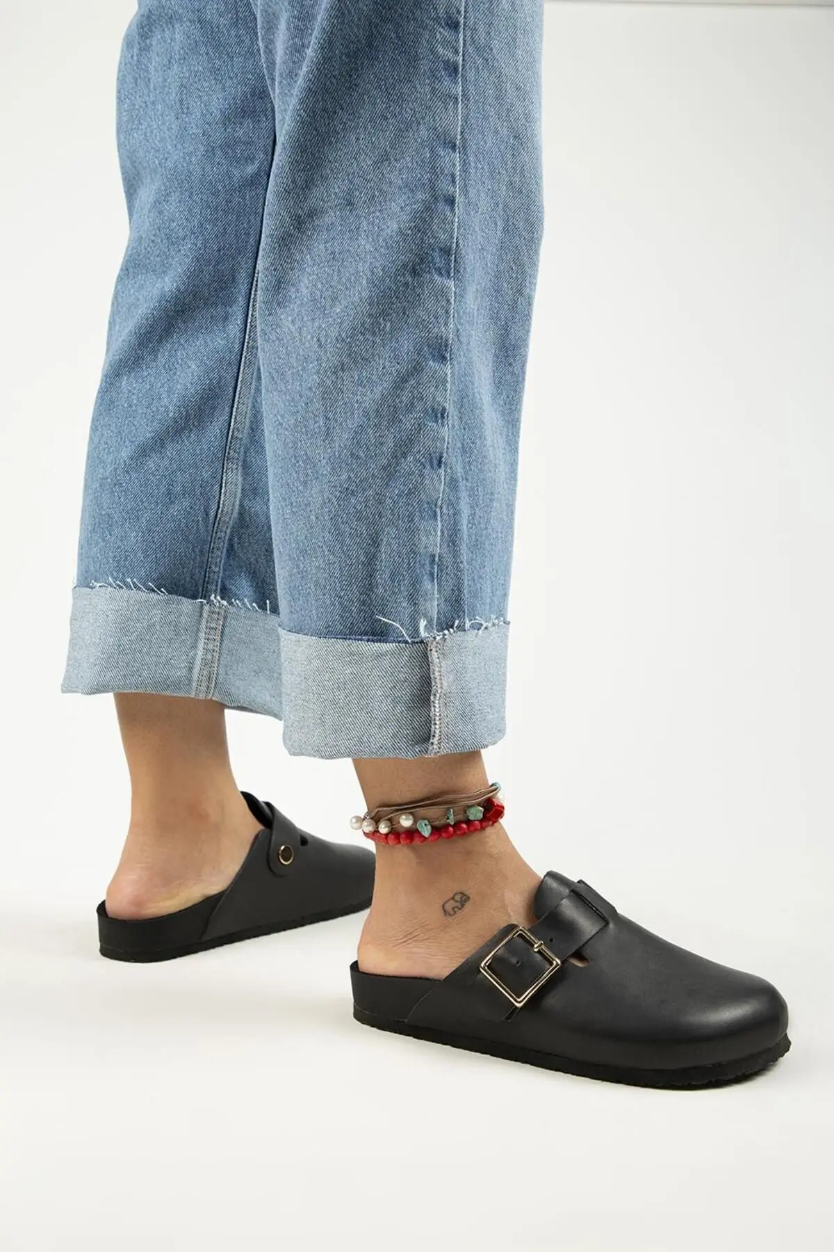 Zeta 2 Kadın Deri  Hakiki Deri Kemerli Tokalı Sabo Siyah Terlik