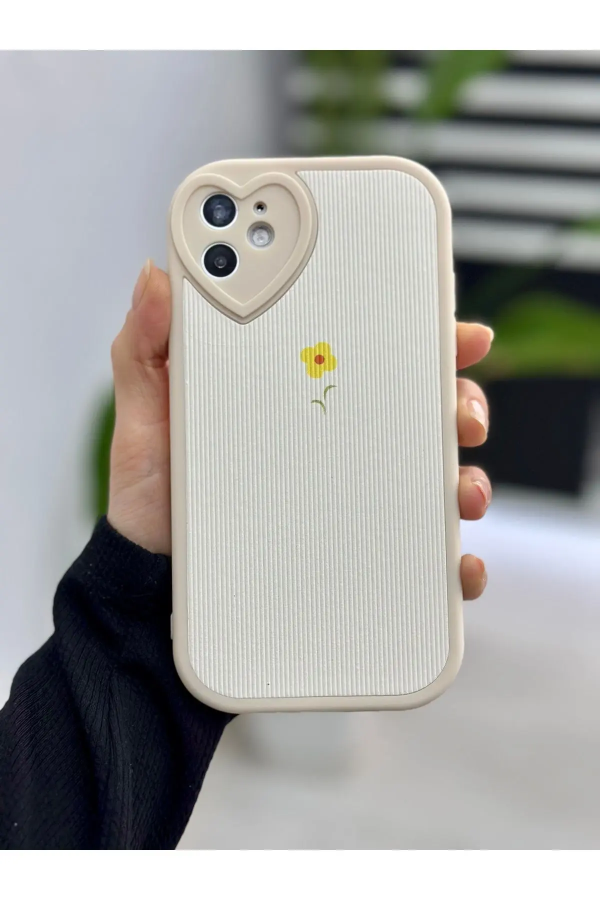 Iphone 11 Uyumlu Kaplama Tasarımlı Yumuşak Silikon Kamera Korumalı Kılıf