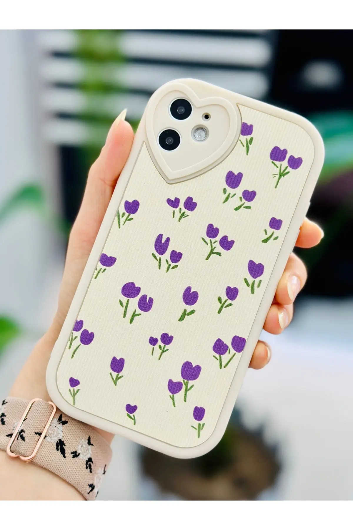 Iphone 11 Uyumlu Kaplama Tasarımlı Mor Lale Baskılı Yumuşak Silikon Kamera Korumalı Kılıf