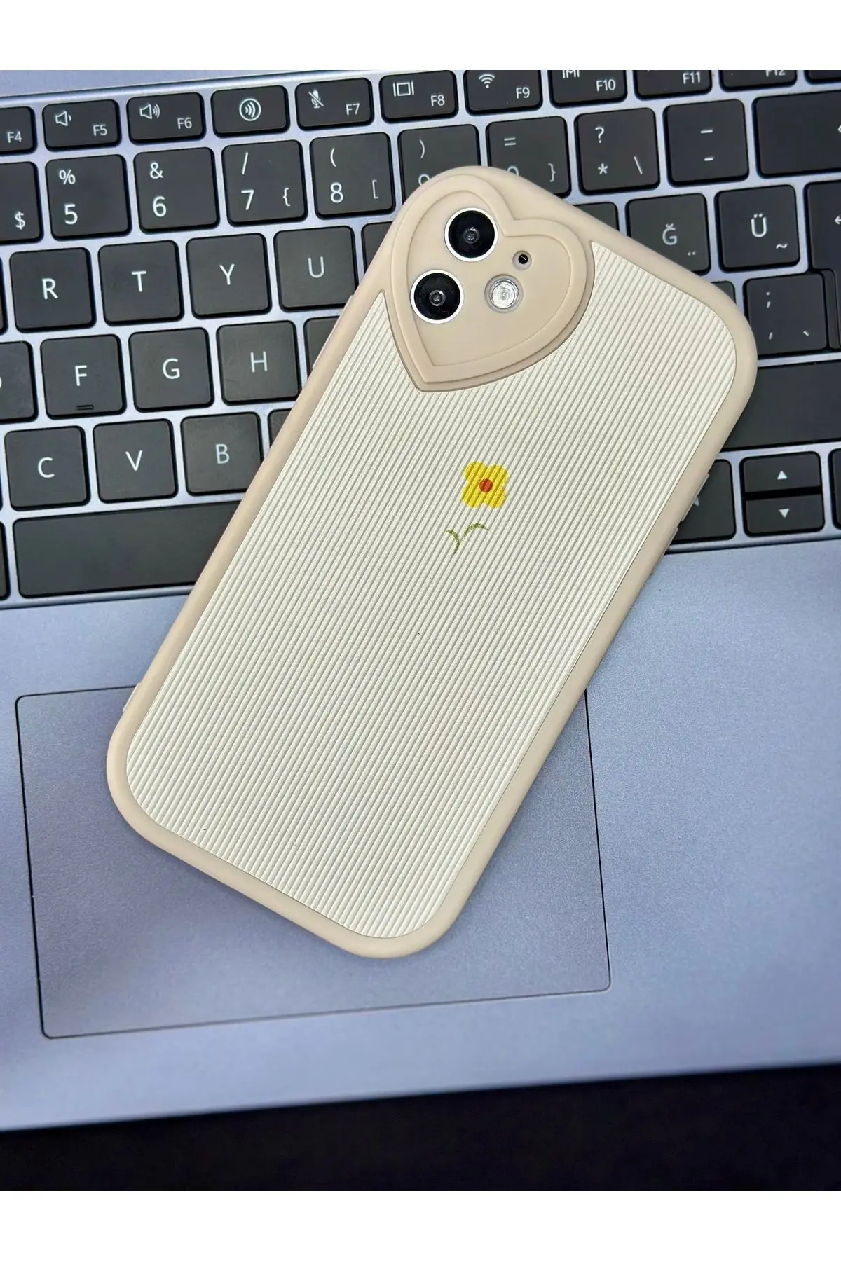 Iphone 11 Uyumlu Kaplama Tasarımlı Yumuşak Silikon Kamera Korumalı Kılıf