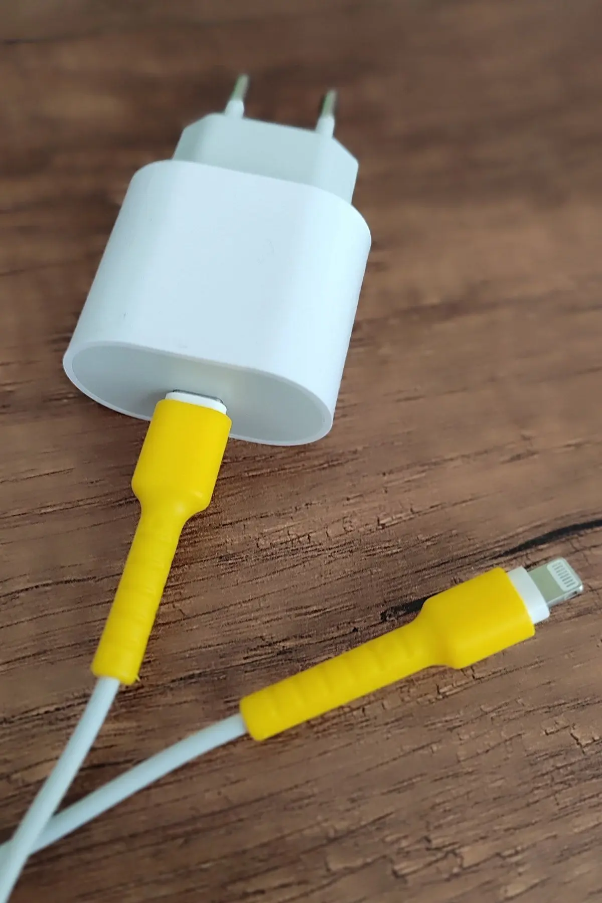 3GEN CASE Kablo Ucu Koruyucu Iphone 11-12-13-14 Pro & Promax & Plus Modelleri Ile Uyumlu Silikon Kapak