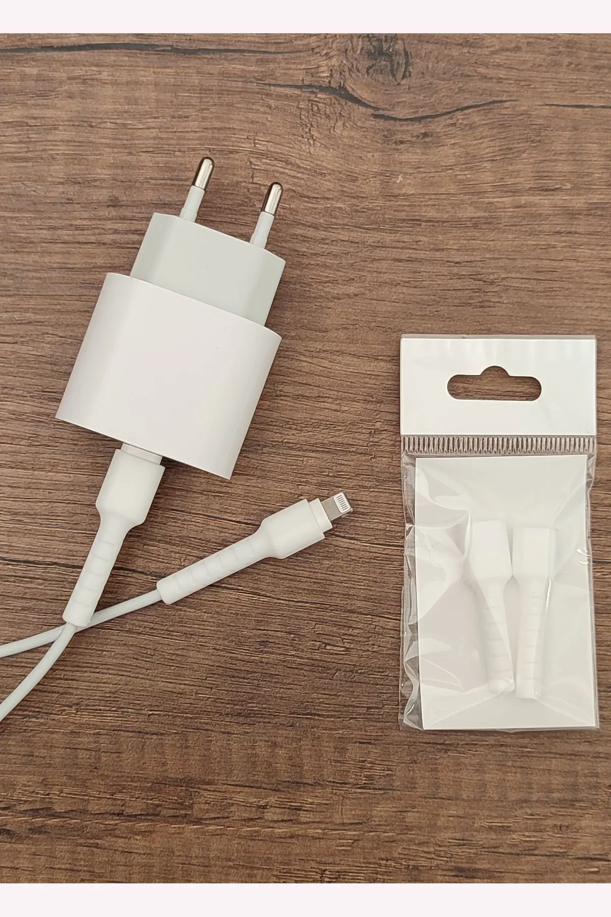 KABLO UCU KORUYUCU İPHONE 11-12-13-14-PRO-PROMAX-PLUS İLE UYUMLU SİLİKON KAPAK