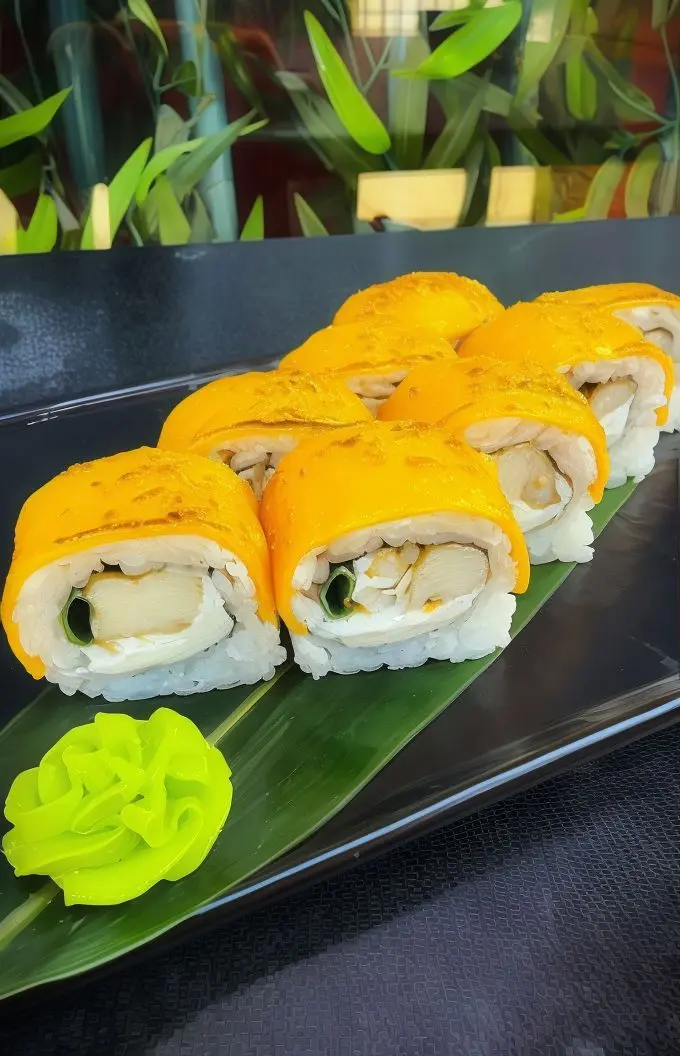 Golden Chiken Roll
