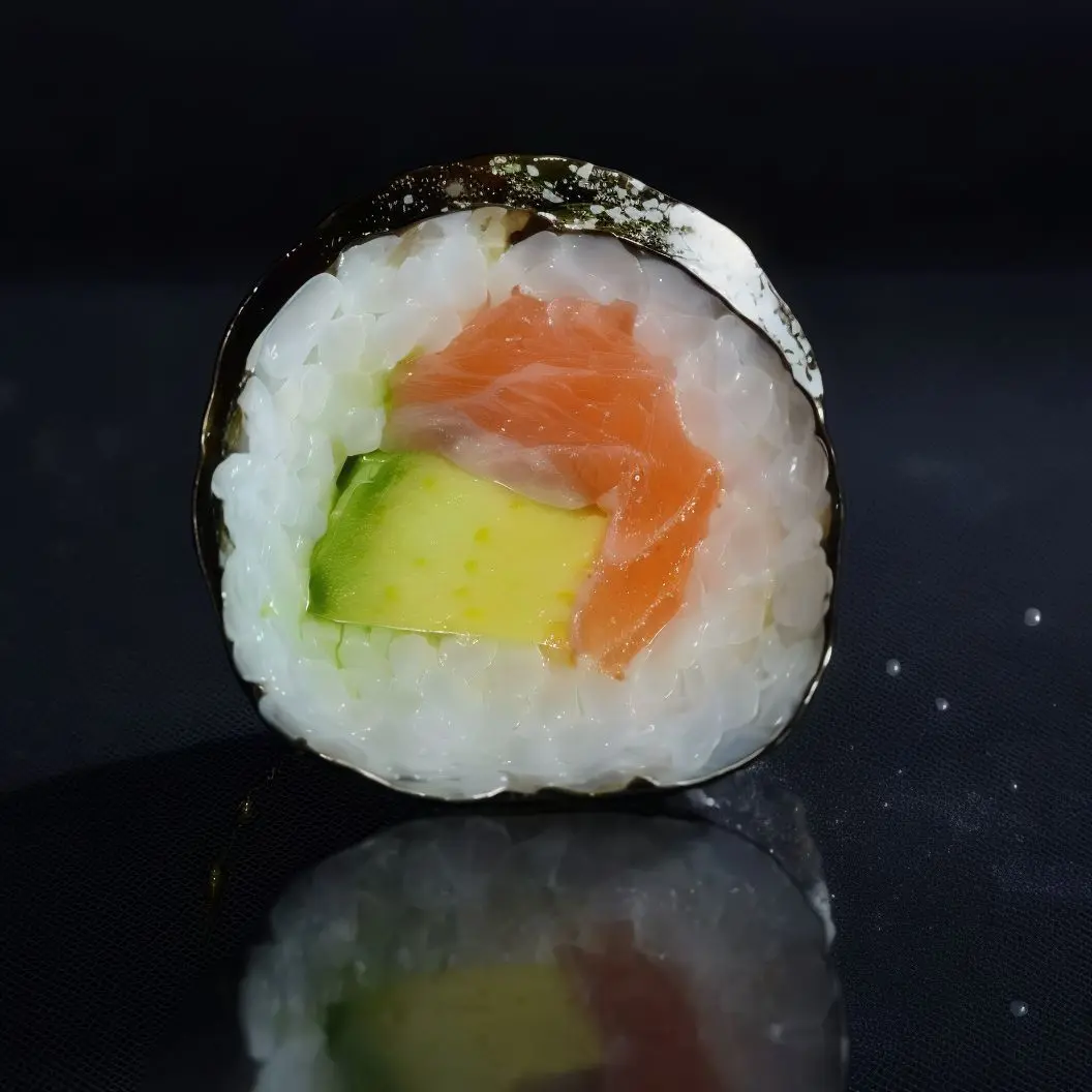 Futomaki Somon Avokado