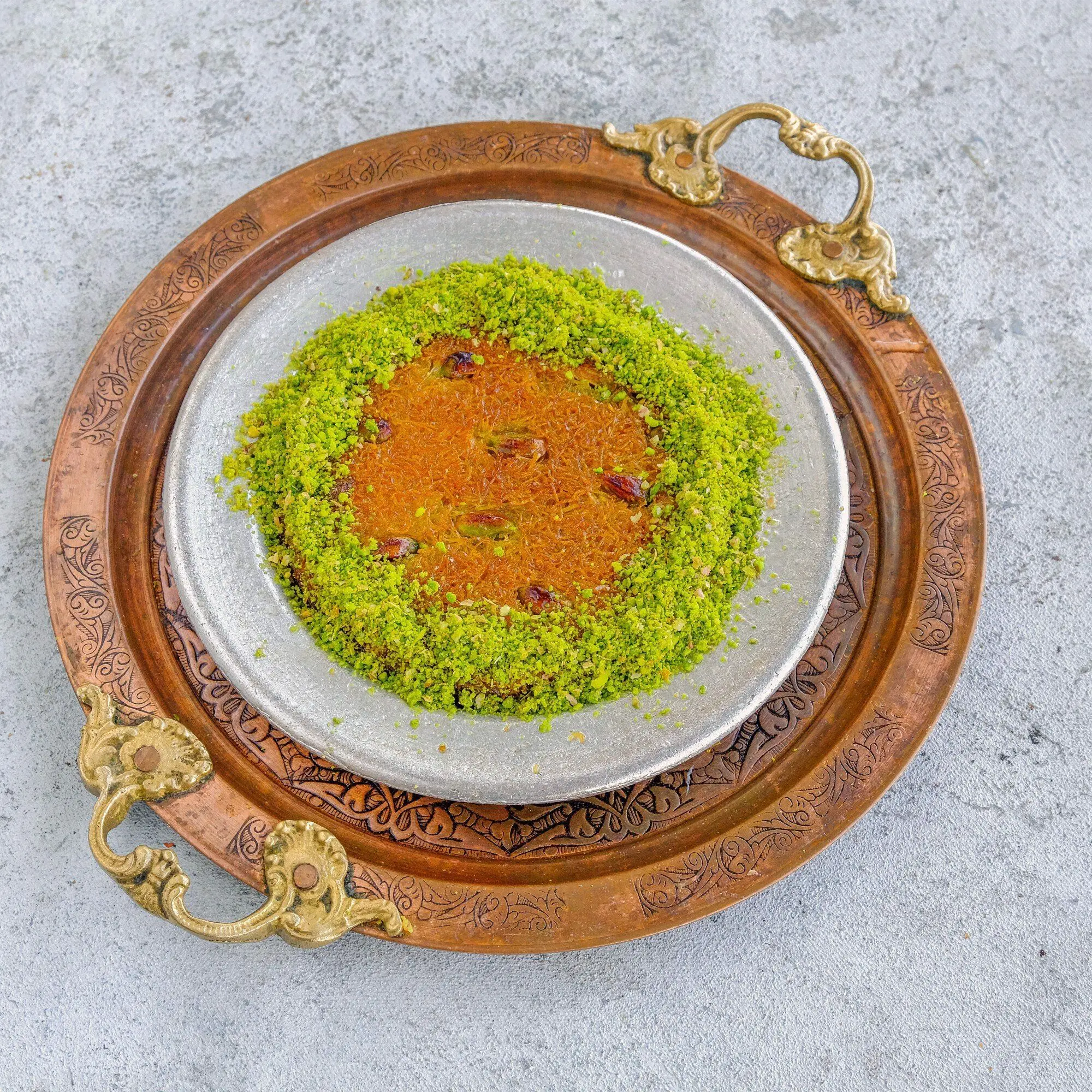 Fıstıklı Paşa Künefe (Orta) (3 4 Kişilik)