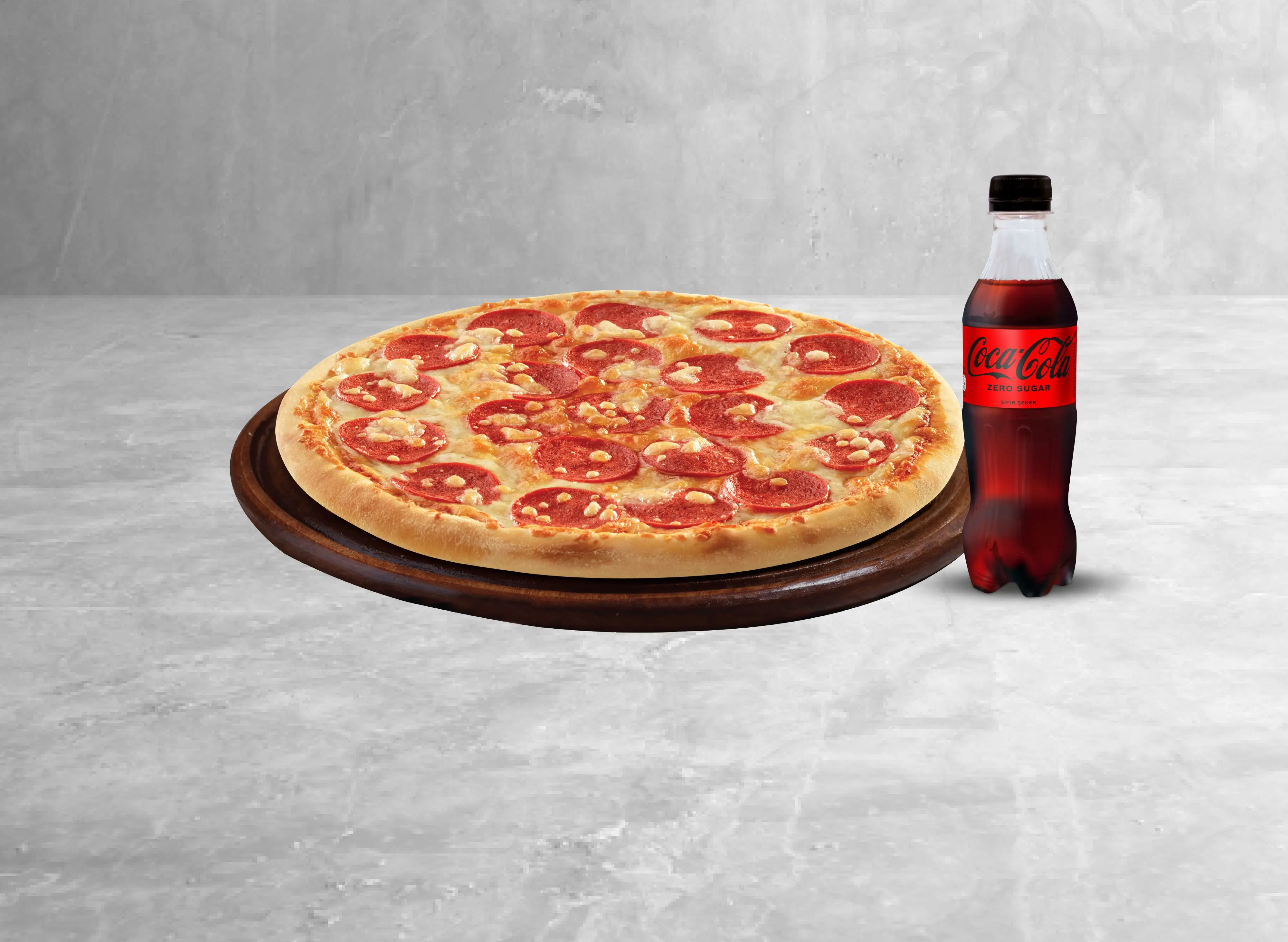 Orta Boy Pizza + İçecek (33 cl.) Fırsatı