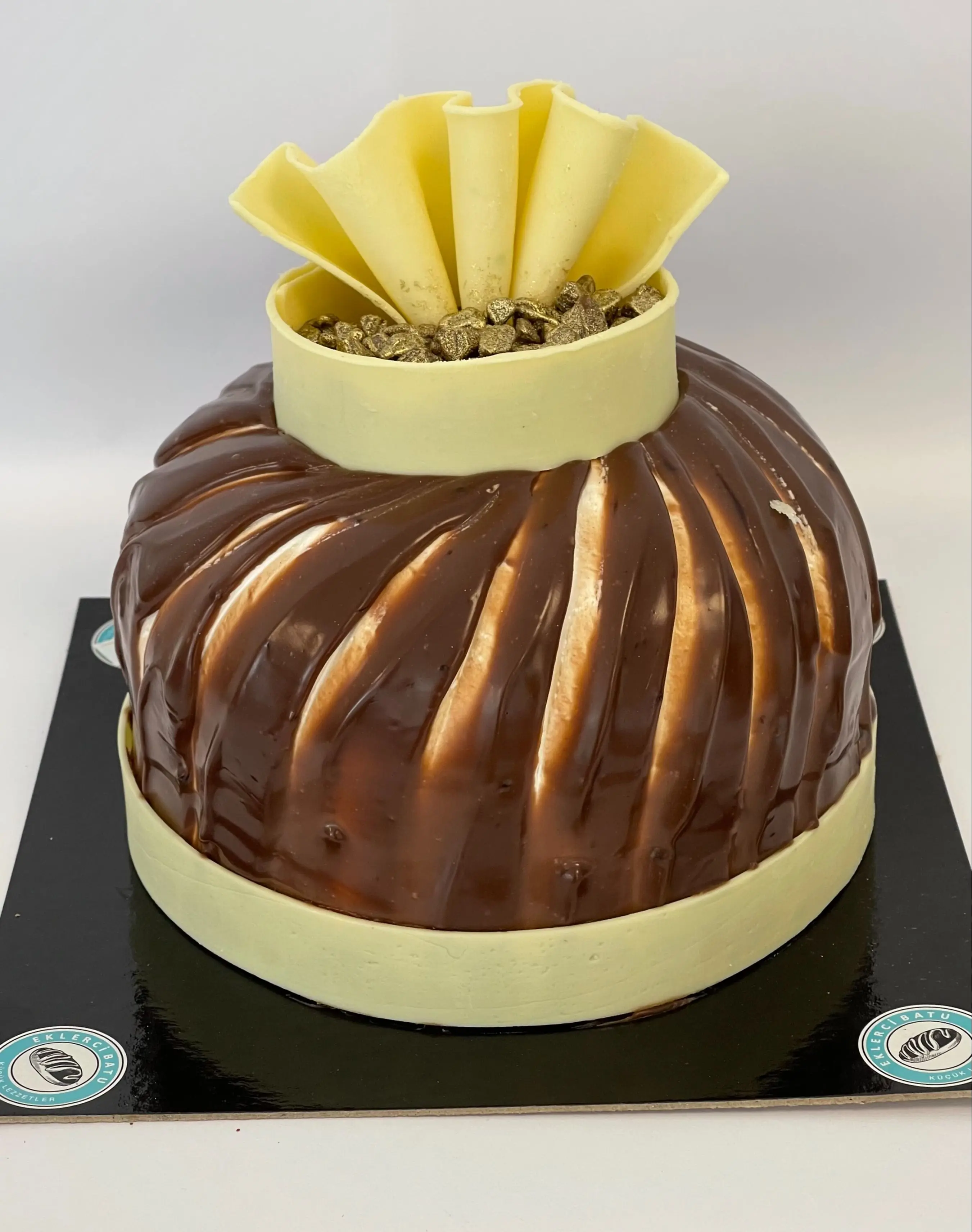 Çikolatalı Pasta (6 Kişilik)