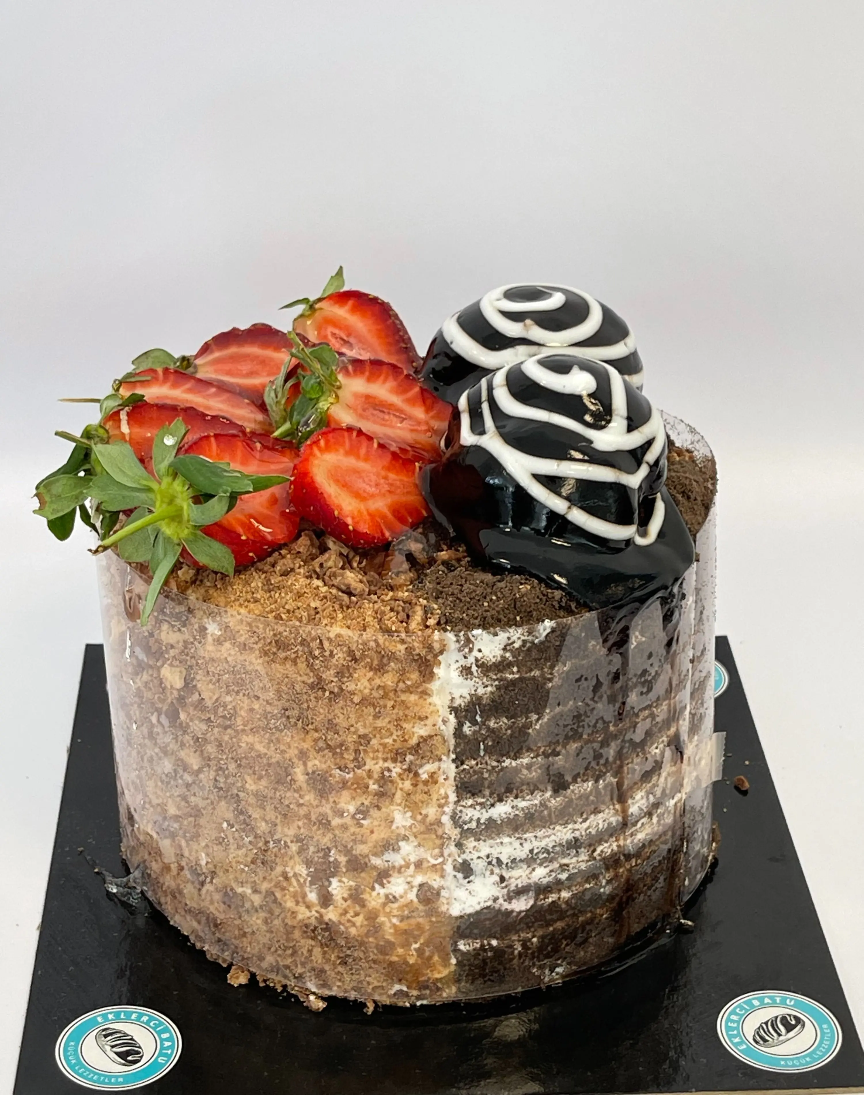 Yarı Yarıya Mevsim Yaş Pasta (4-6 Kişilik)