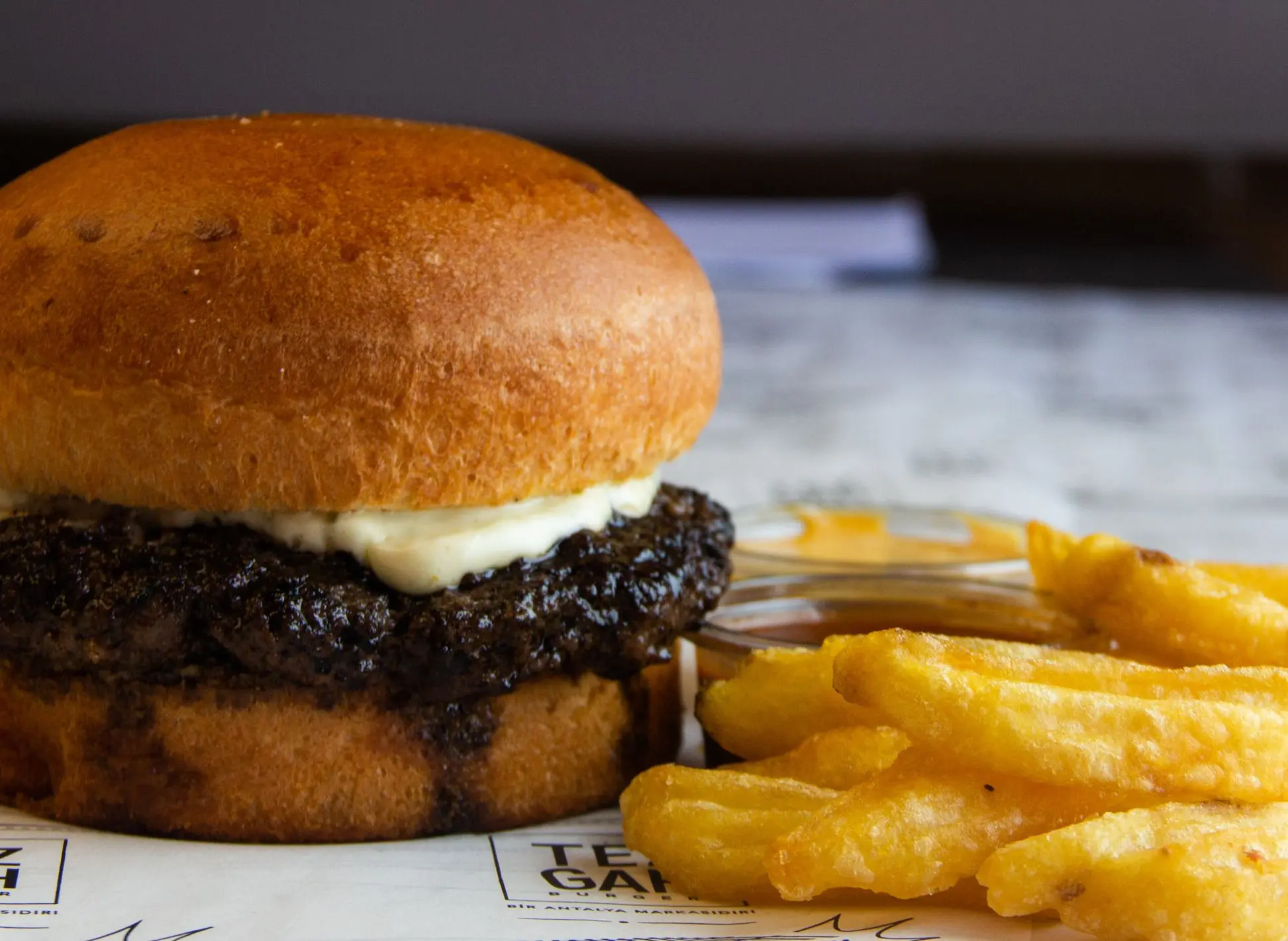 Mütevazı Burger