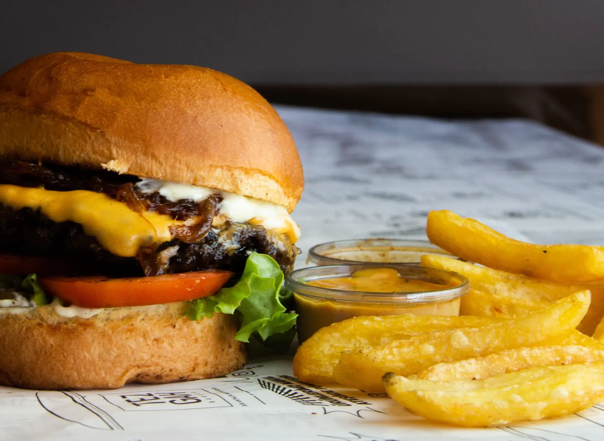 Smiseny Cheese Burger