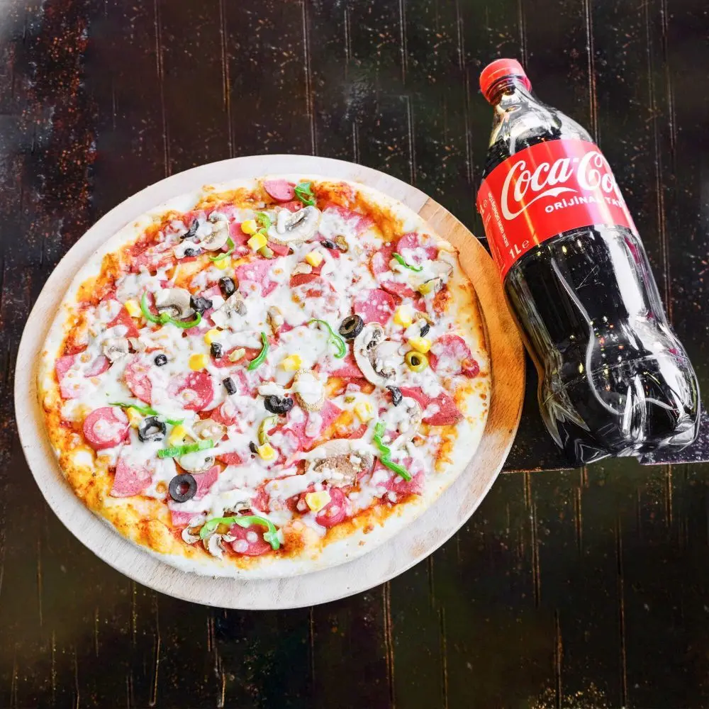 Büyük Boy Pizza & Litrelik İçecek Menü