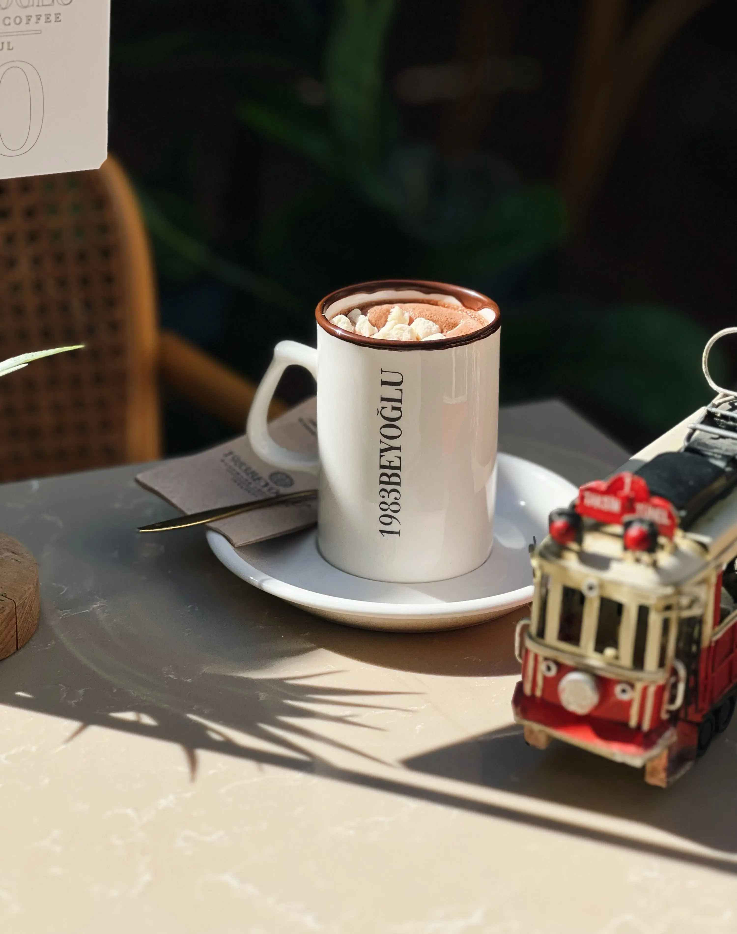 Sıcak Bitter Belçika Çikolatası