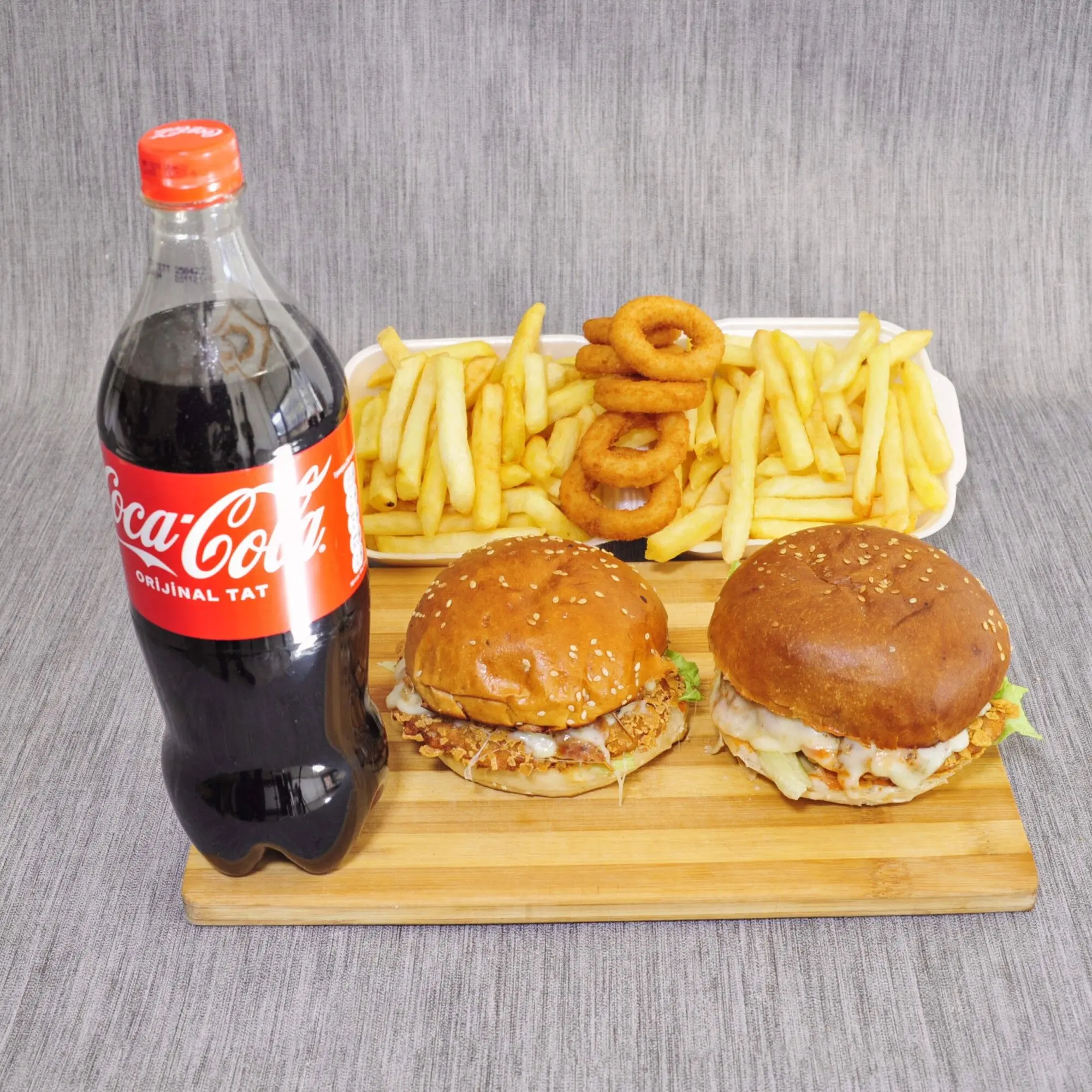 Aile Boyu Burger Menü