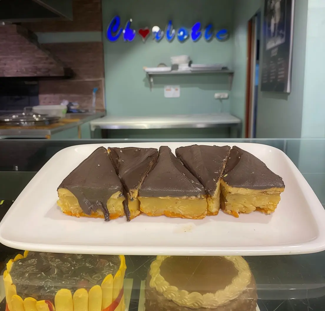 Badem Ezmeli Üçgen (250 gr.)