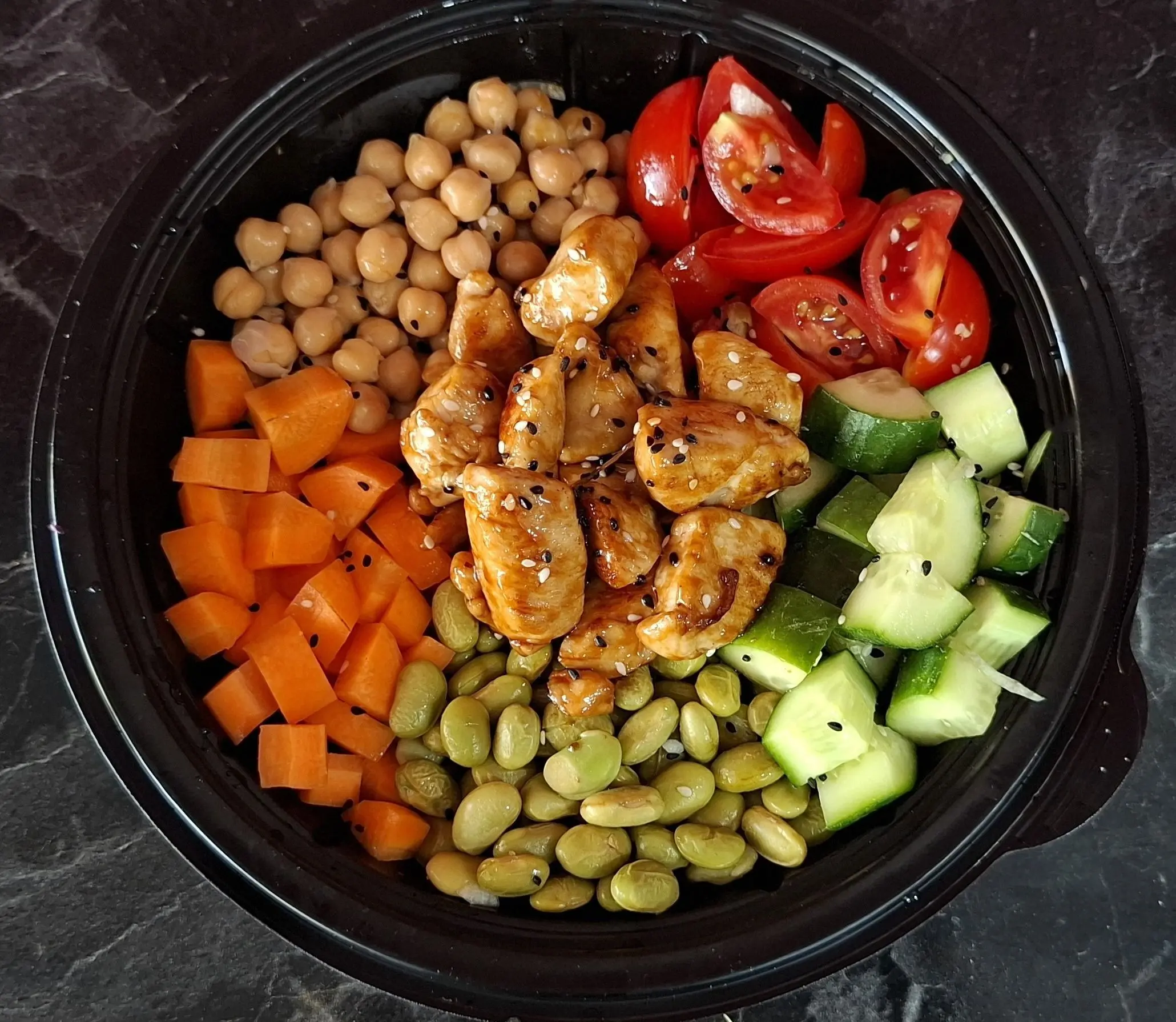 Teriyaki Soslu Tavada Kızartılmış Tavuklu Bowl