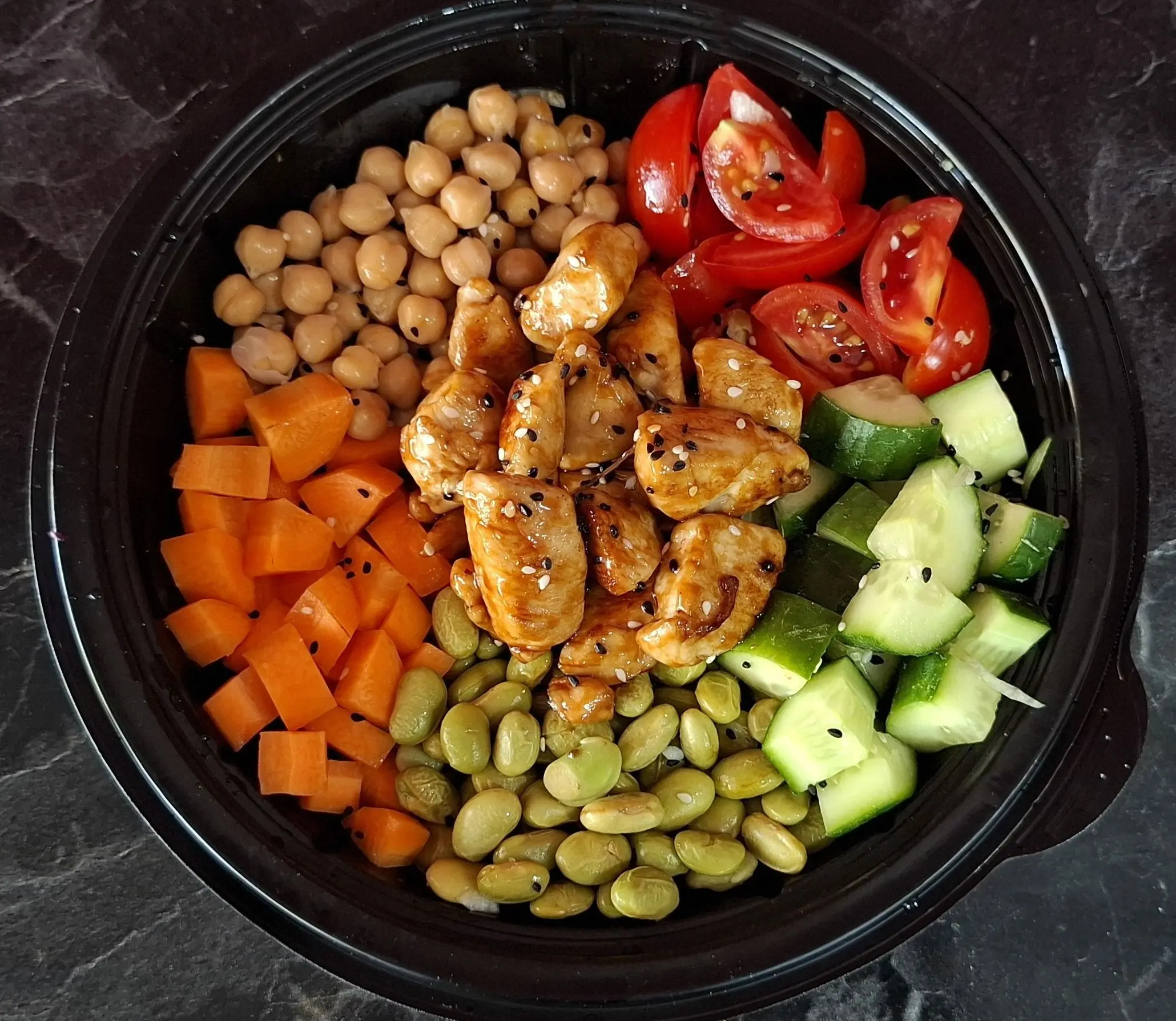 Teriyaki Soslu Tavada Kızartılmış Tavuklu Bowl